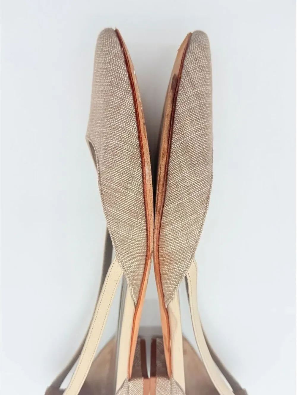 Manolo Blahnik Beige D’Orsay Pointed Toe Flats Nude Linen Shoes Designer 36.5